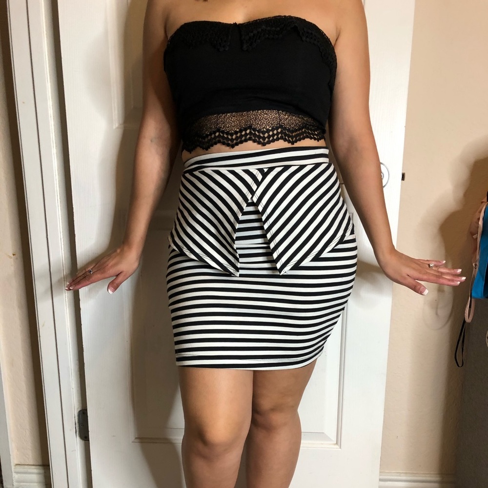 Peplum white and black striped pencil skirt